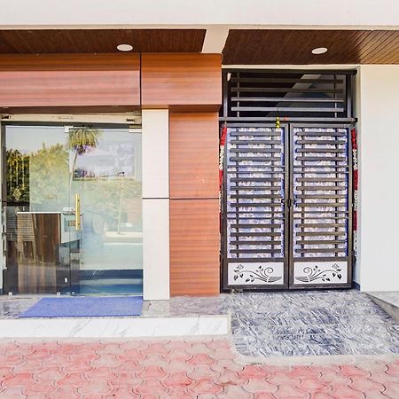 Super Hotel O Brilliant Convention Centre Formerly Madhur Shree Indore Exterior photo