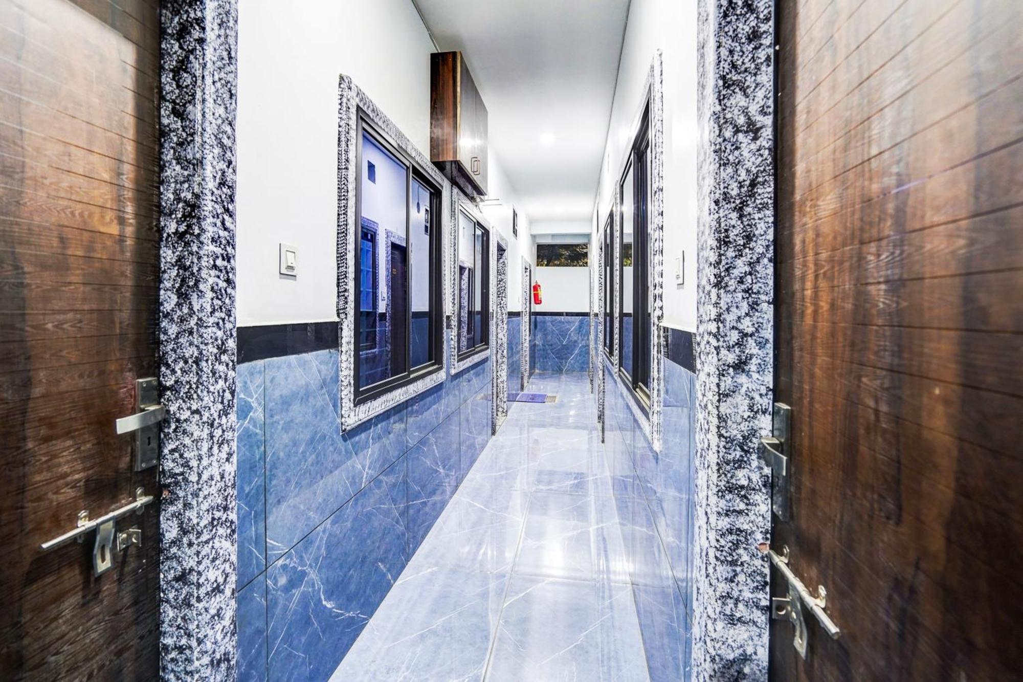 Super Hotel O Brilliant Convention Centre Formerly Madhur Shree Indore Exterior photo