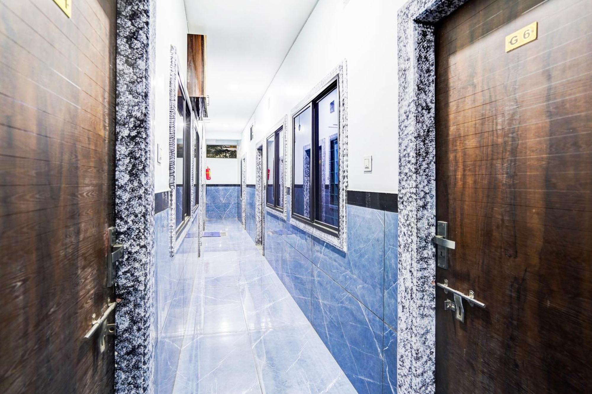 Super Hotel O Brilliant Convention Centre Formerly Madhur Shree Indore Exterior photo
