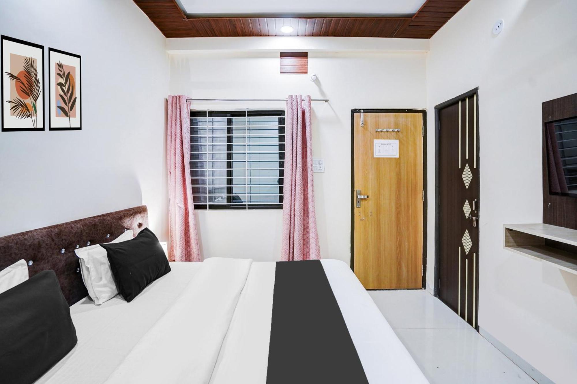 Super Hotel O Brilliant Convention Centre Formerly Madhur Shree Indore Exterior photo